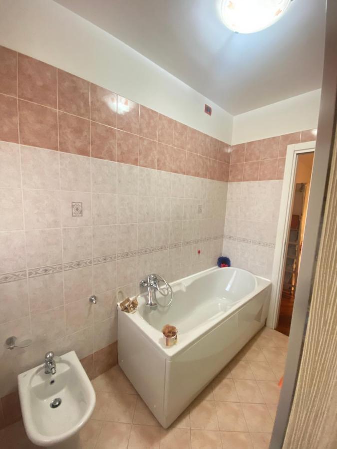 Caserma Guelfa - Casa Vacanza Chiarina Сан Бенедето дел Тронто Екстериор снимка