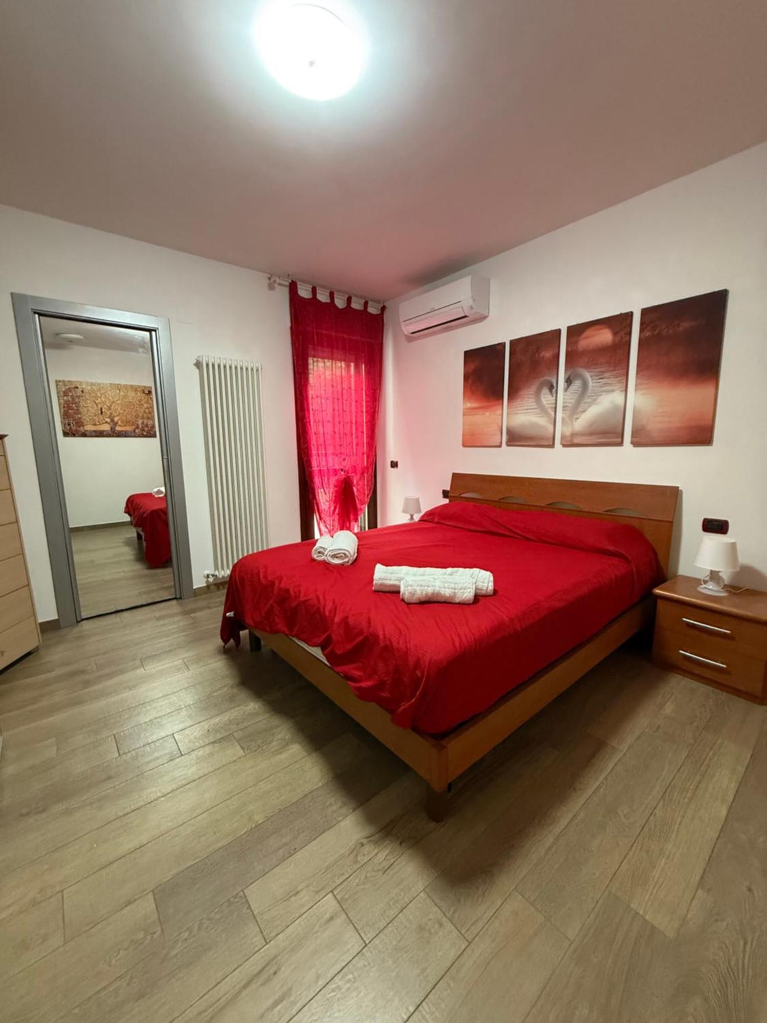 Caserma Guelfa - Casa Vacanza Chiarina Сан Бенедето дел Тронто Екстериор снимка